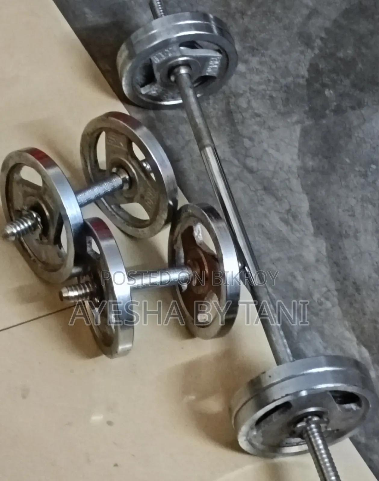 একেবারে নতুন এবং ফ্রেশ আকর্ষণীয়, ব্যায়াম করার, তিনটি প্রোডাক্ট