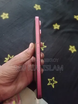 ভিভো ভি২৯ ২৫৬ জিবি লাল