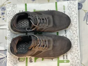 PandaPlus Casual Sneakers (Used)