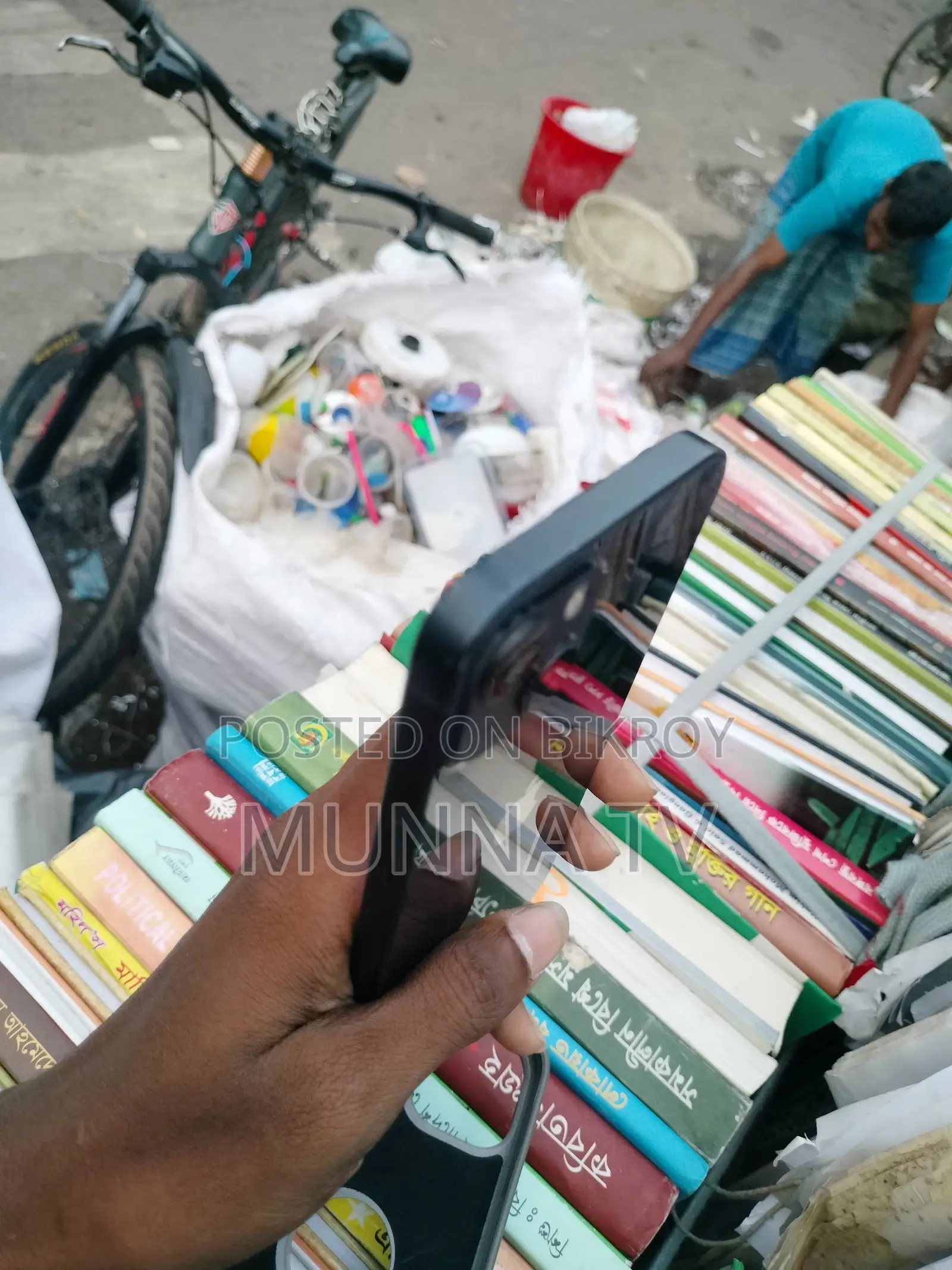 নতুন অ্যাপল আইফোন ১৩ ১২৮ জিবি কালো
