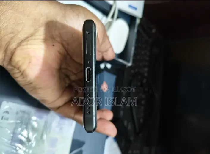 ভিভো এক্স৮০ ২৫৬ জিবি ব্ল্যাক