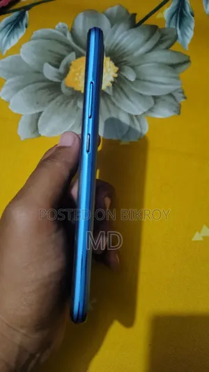 রিয়েলমি সি১১ ৩২ জিবি নীল
