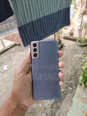 স্যামসাং গ্যালাক্সি এস২১ ৫জি ১২৮ জিবি ব্ল্যাক