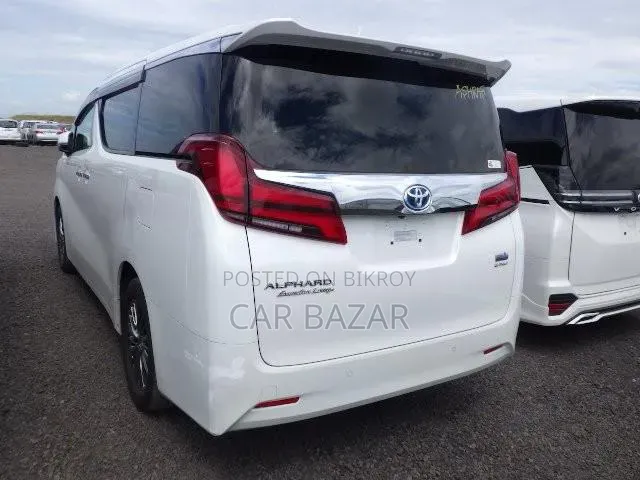 2021 Toyota Alphard 2.5 Hybrid AWD Pearl