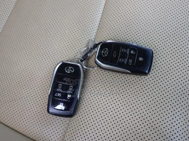 2021 Toyota Alphard 2.5 Hybrid AWD Pearl