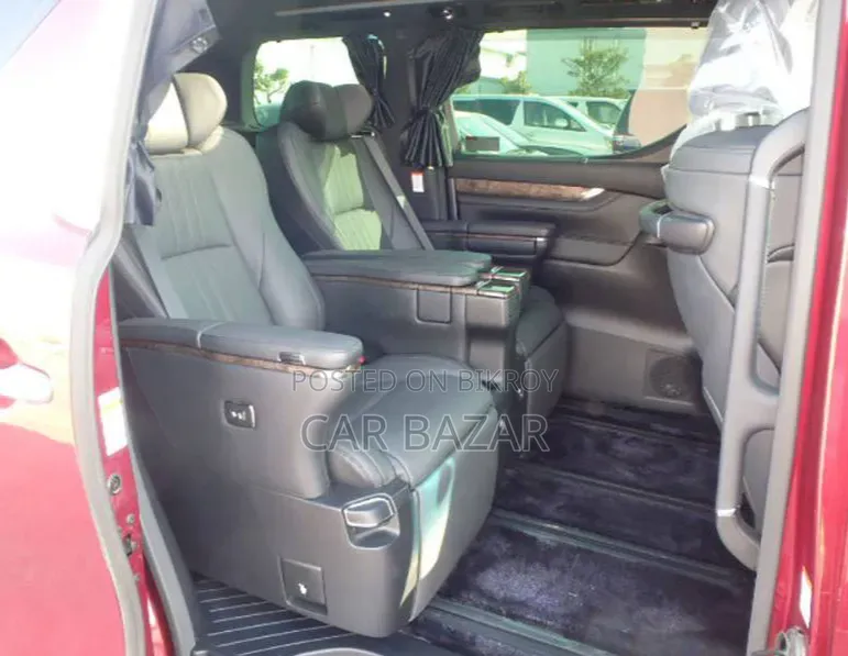 Toyota Alphard 2.5 Hybrid AWD 2021 Maroon