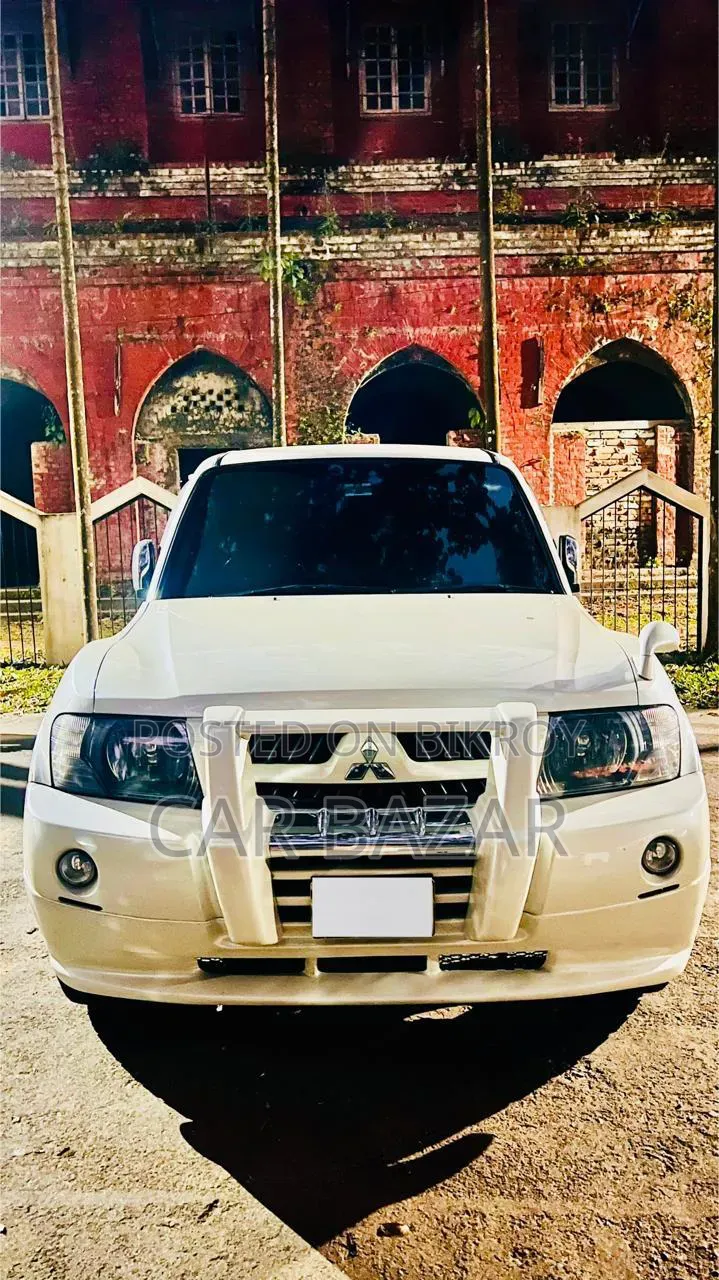 Mitsubishi Pajero 2005 Pearl