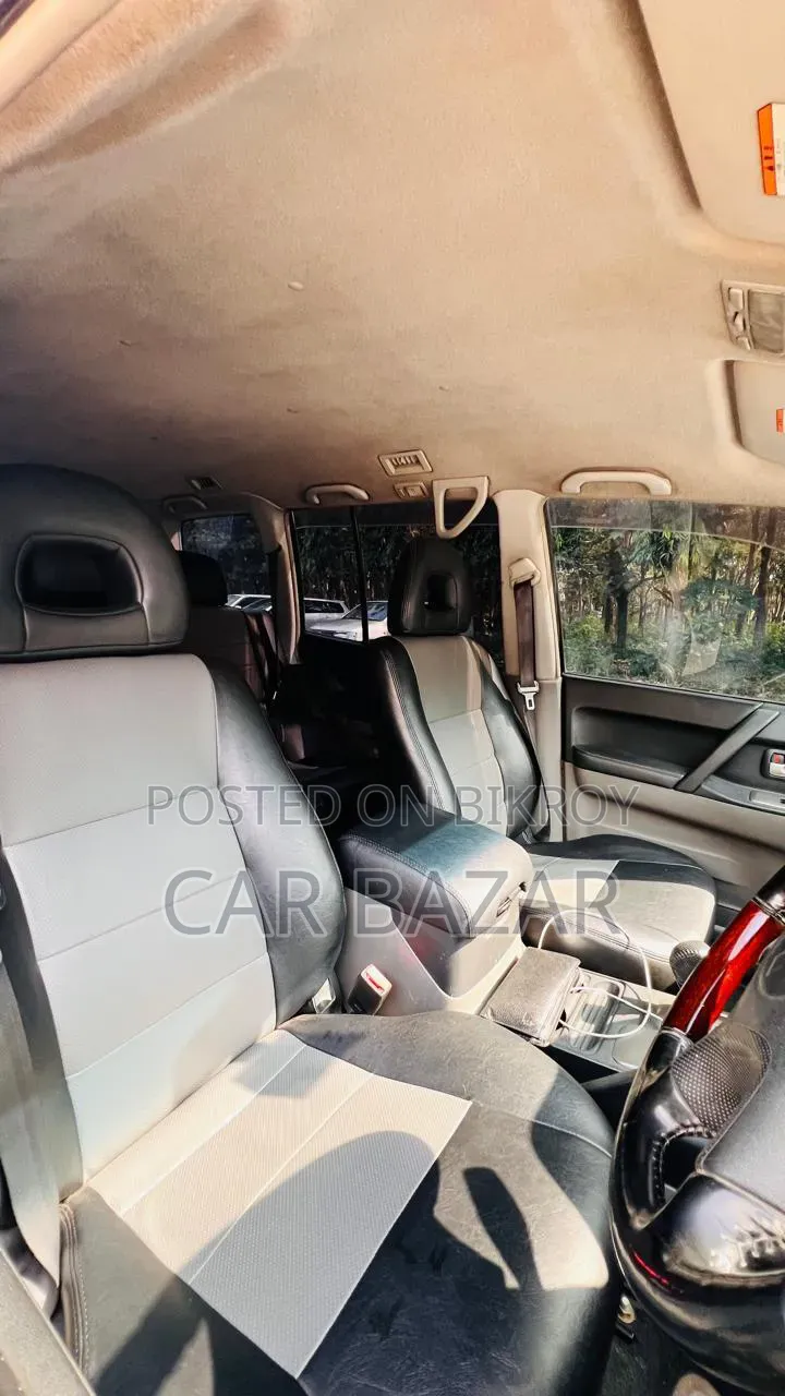 Mitsubishi Pajero 2005 Pearl