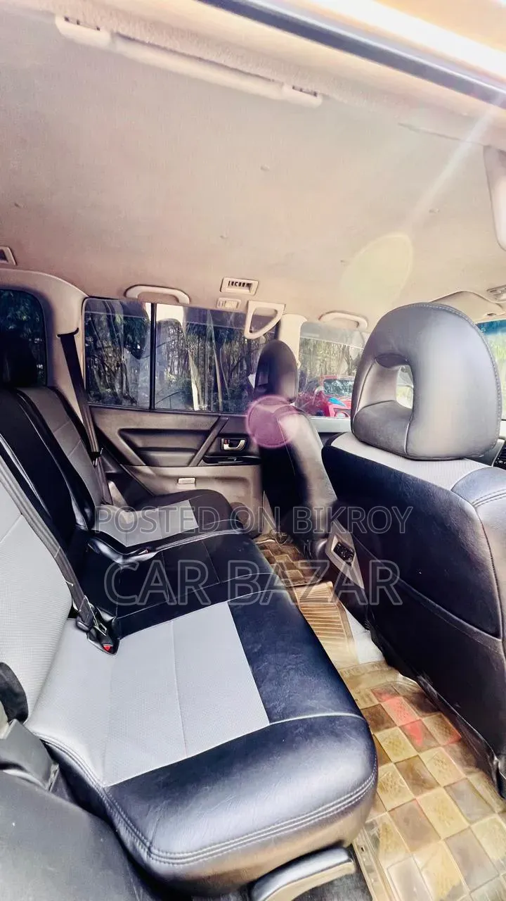 Mitsubishi Pajero 2005 Pearl