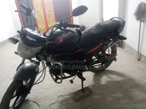 Hero Glamour 2010 Black