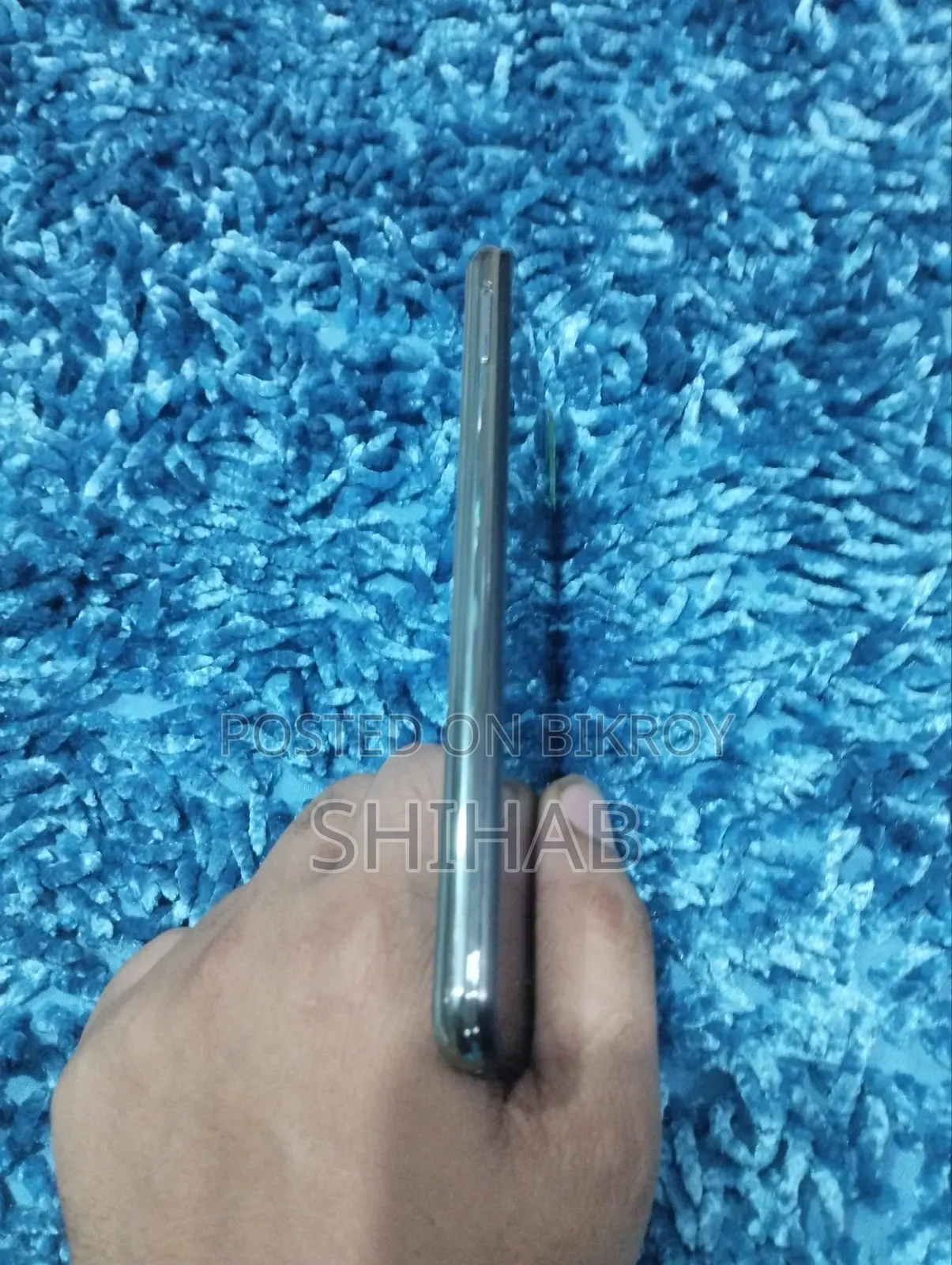 ভিভো ওয়াই ১৭ ২৫৬ জিবি