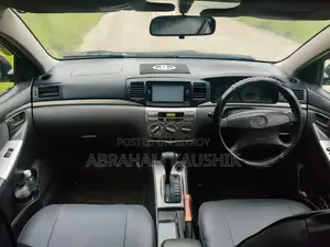 Toyota Corolla 2004 Silver