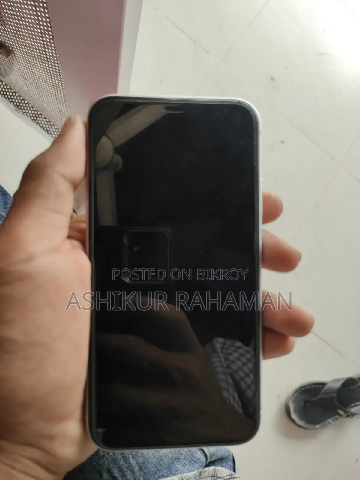 অ্যাপল আইফোন এক্সআর ১২৮ জিবি হোয়াইট