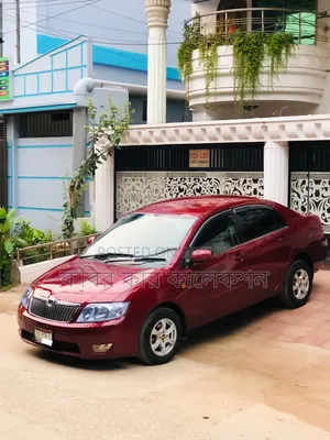 টয়োটা করোল্লা ২০০৫ লাল