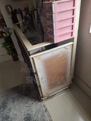 Vanity/Dresing Table