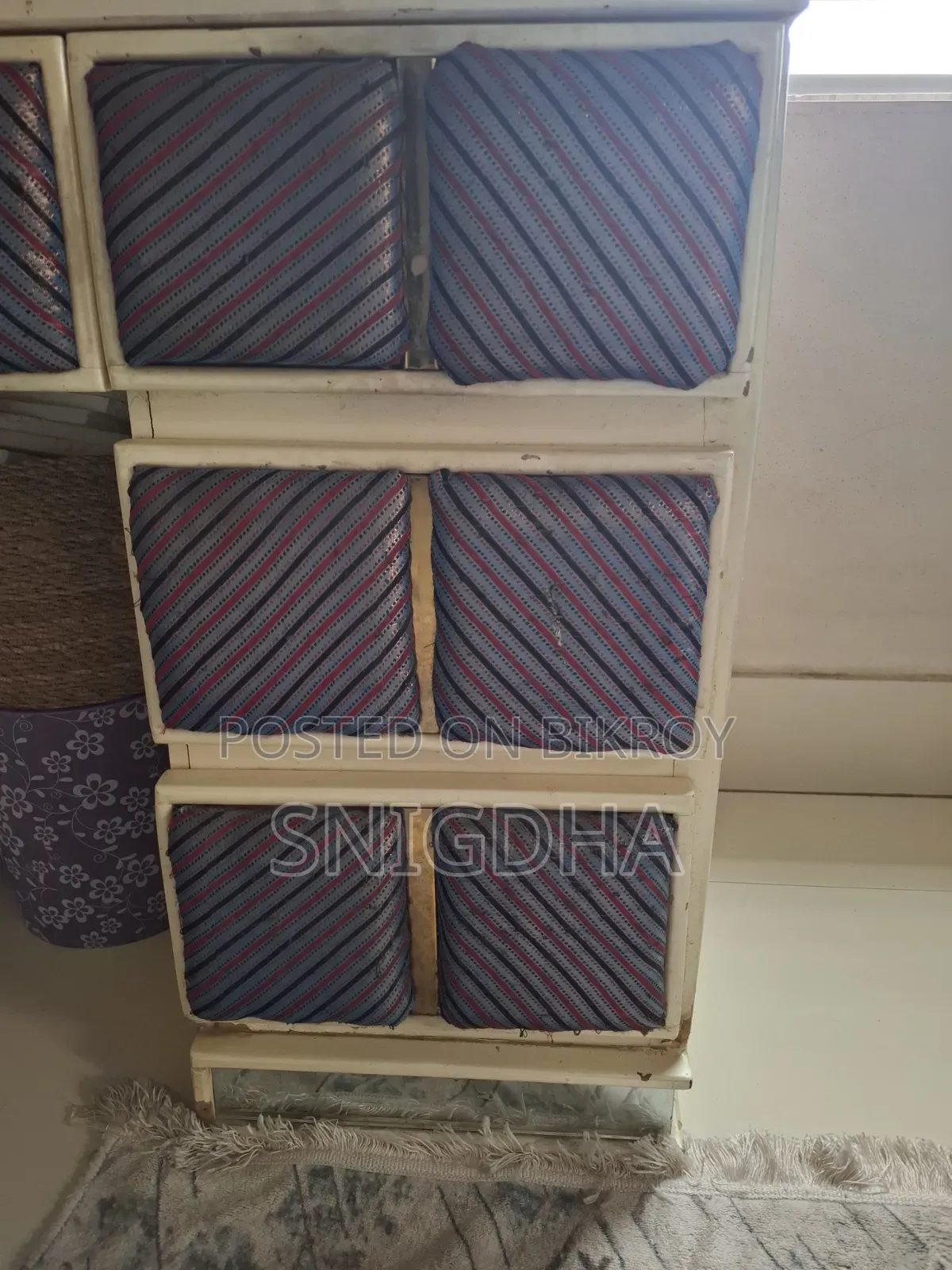 Vanity/Dresing Table