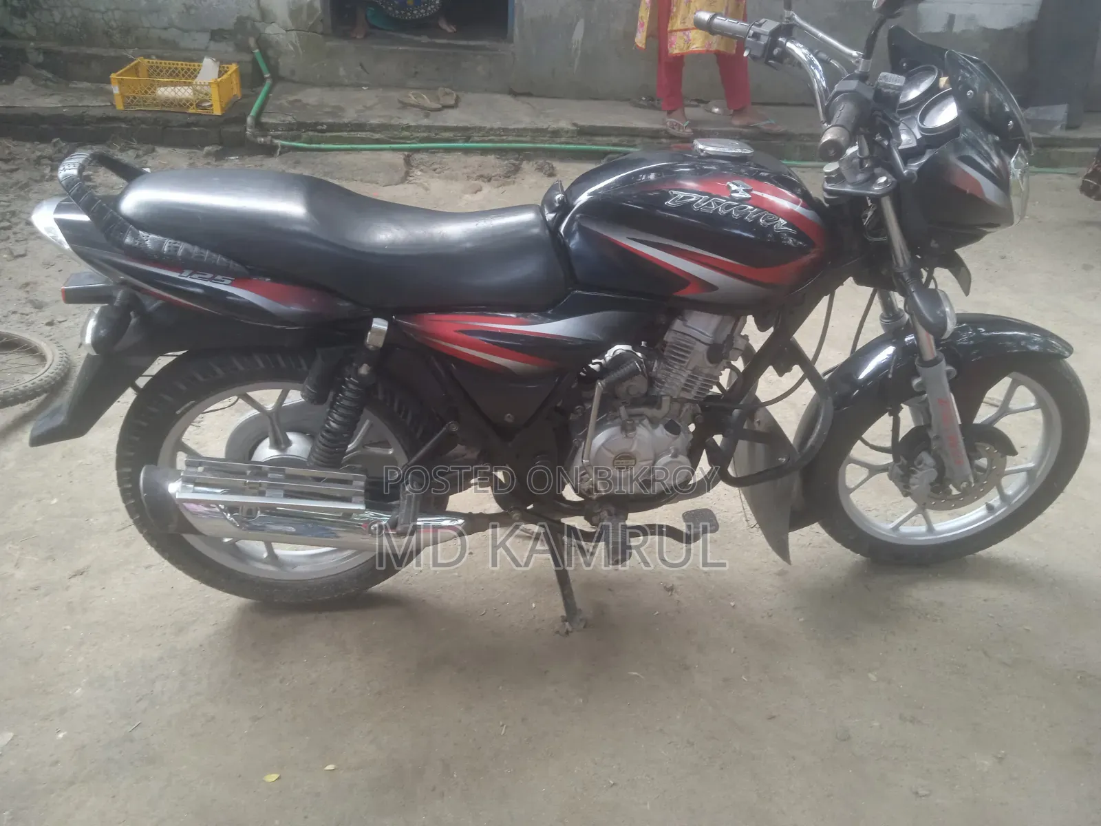 Bajaj Discover 125 2018 কালো