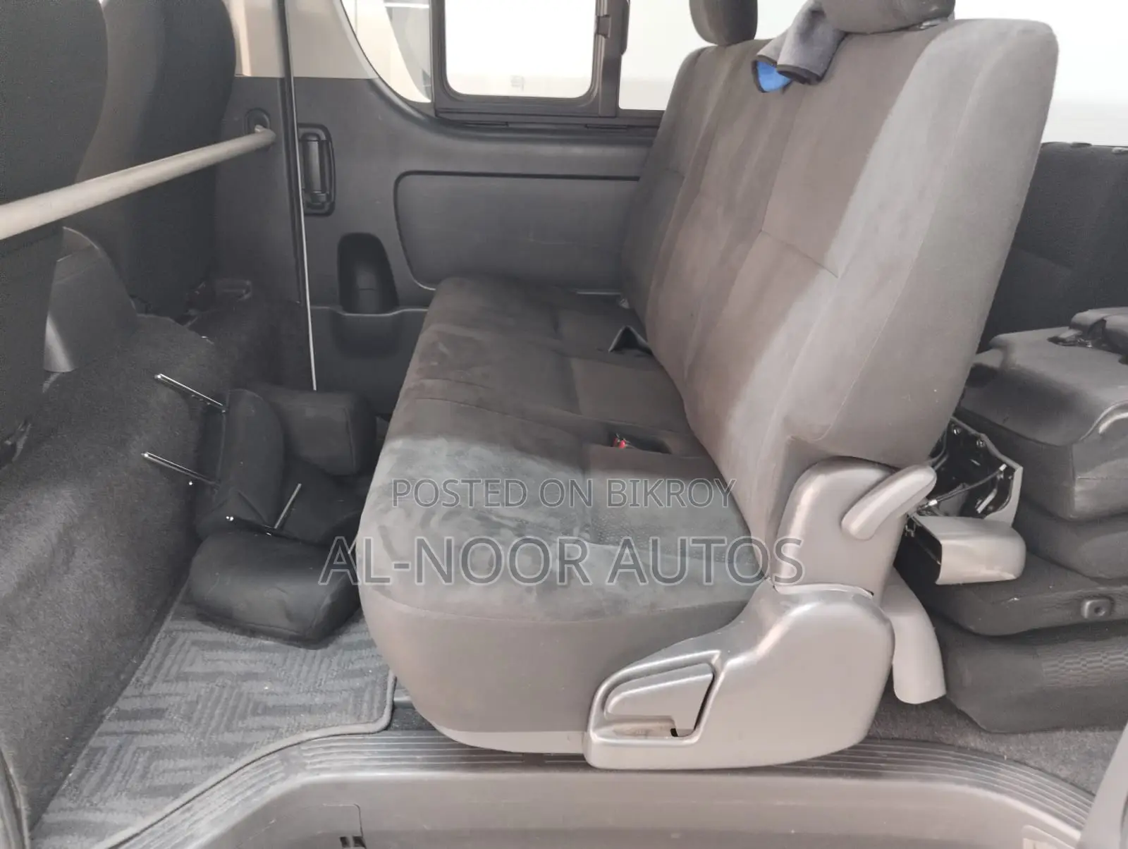 Toyota HiAce 2021 White