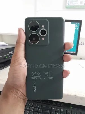 রিয়েলমি ২৫৬ জিবি