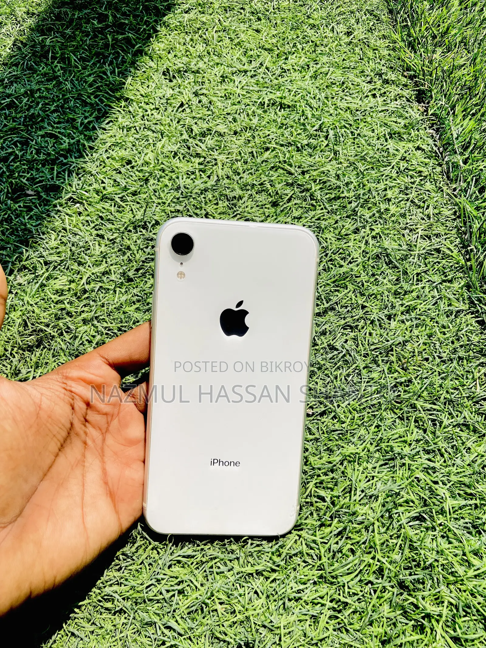 অ্যাপল আইফোন এক্সআর ১২৮ জিবি হোয়াইট