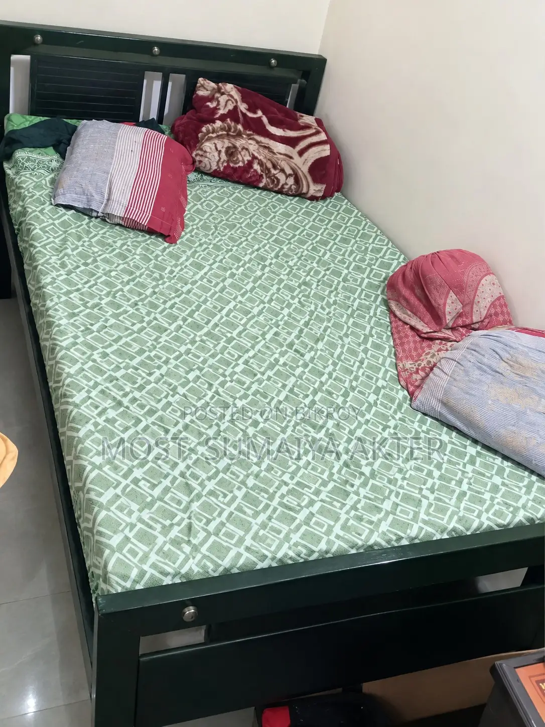 লোহার সেমি ডাবল বেড বিক্রি হবে। সাইজ: ৪ ফুট × ৭ ফুট। Semi Double Bed