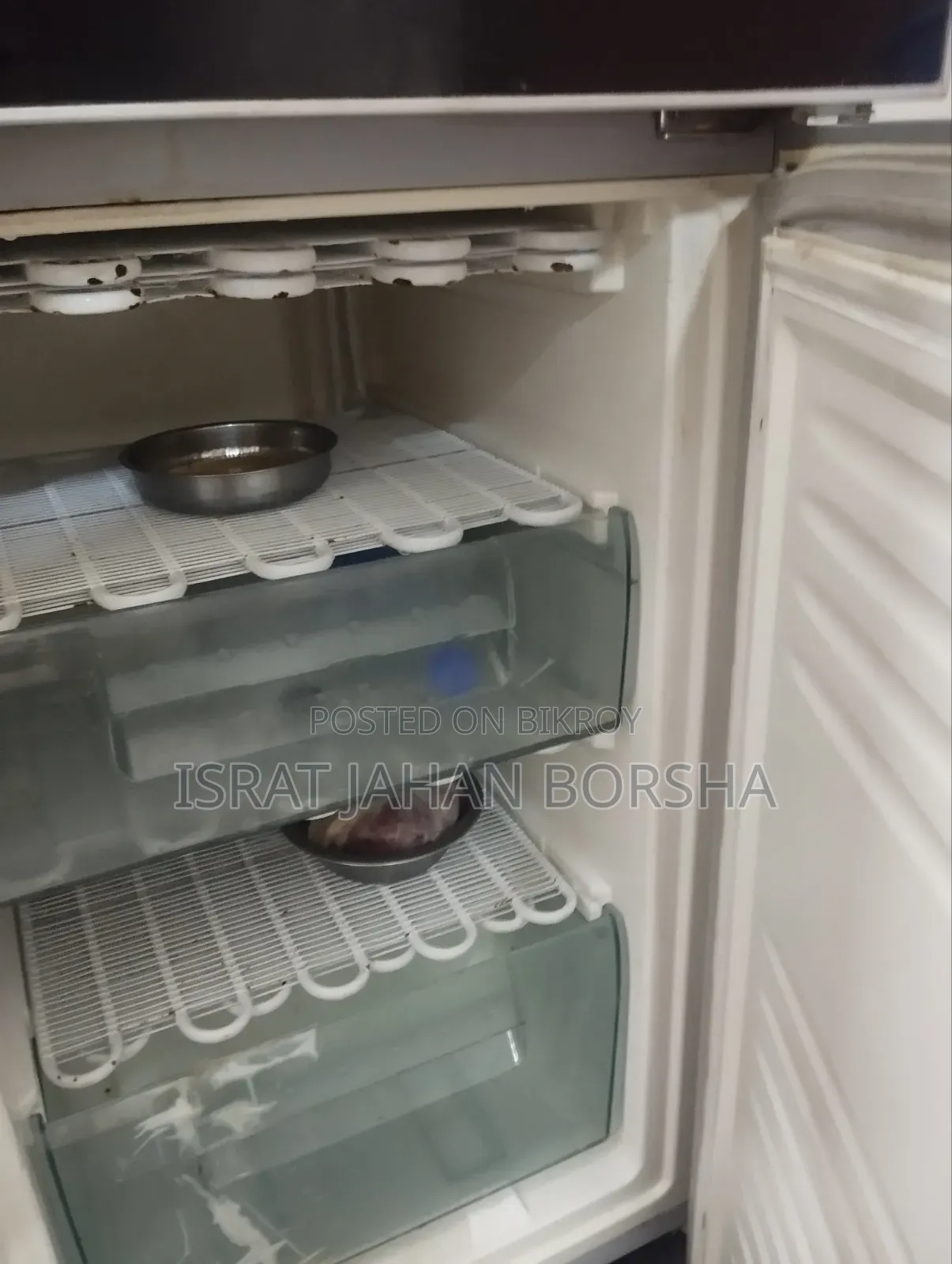 Refrigerator