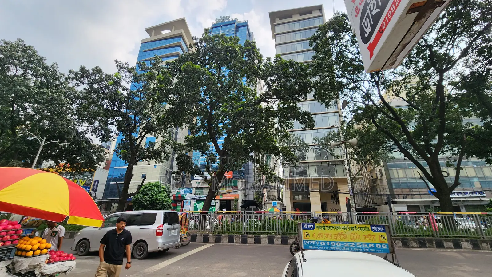 Commercial Floor for Rent Beside 120ft Wide Rabindra Sarani, Uttara.