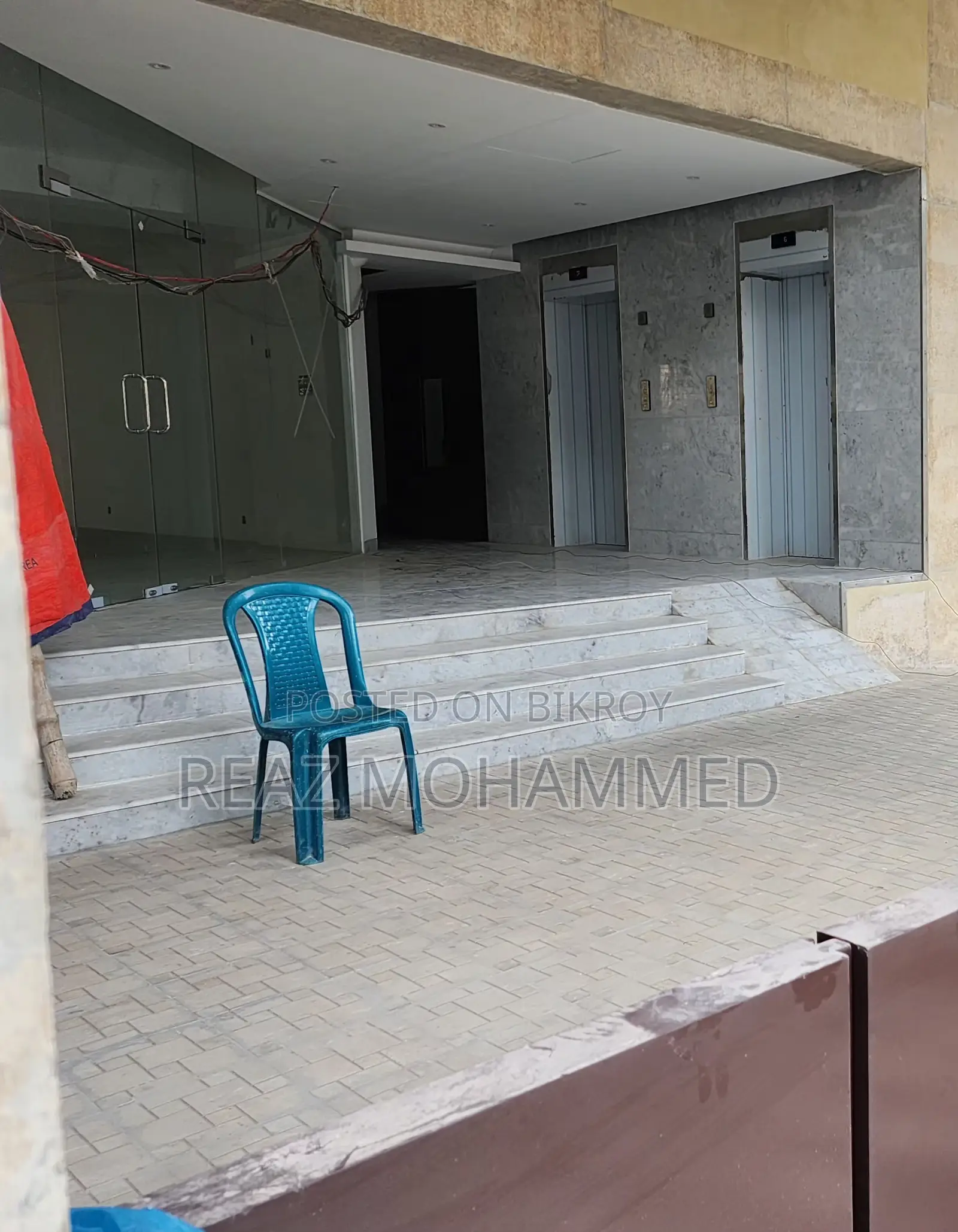 Commercial Floor for Rent Beside 120ft Wide Rabindra Sarani, Uttara.