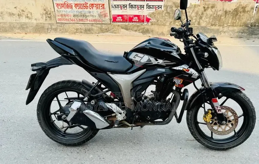 New Suzuki Gixxer 2026 Black