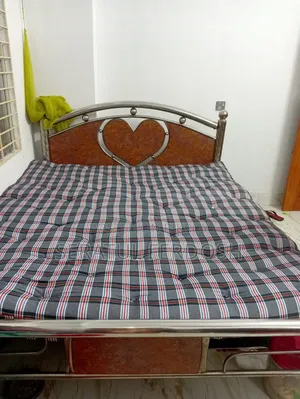 Mattress 7*6 New