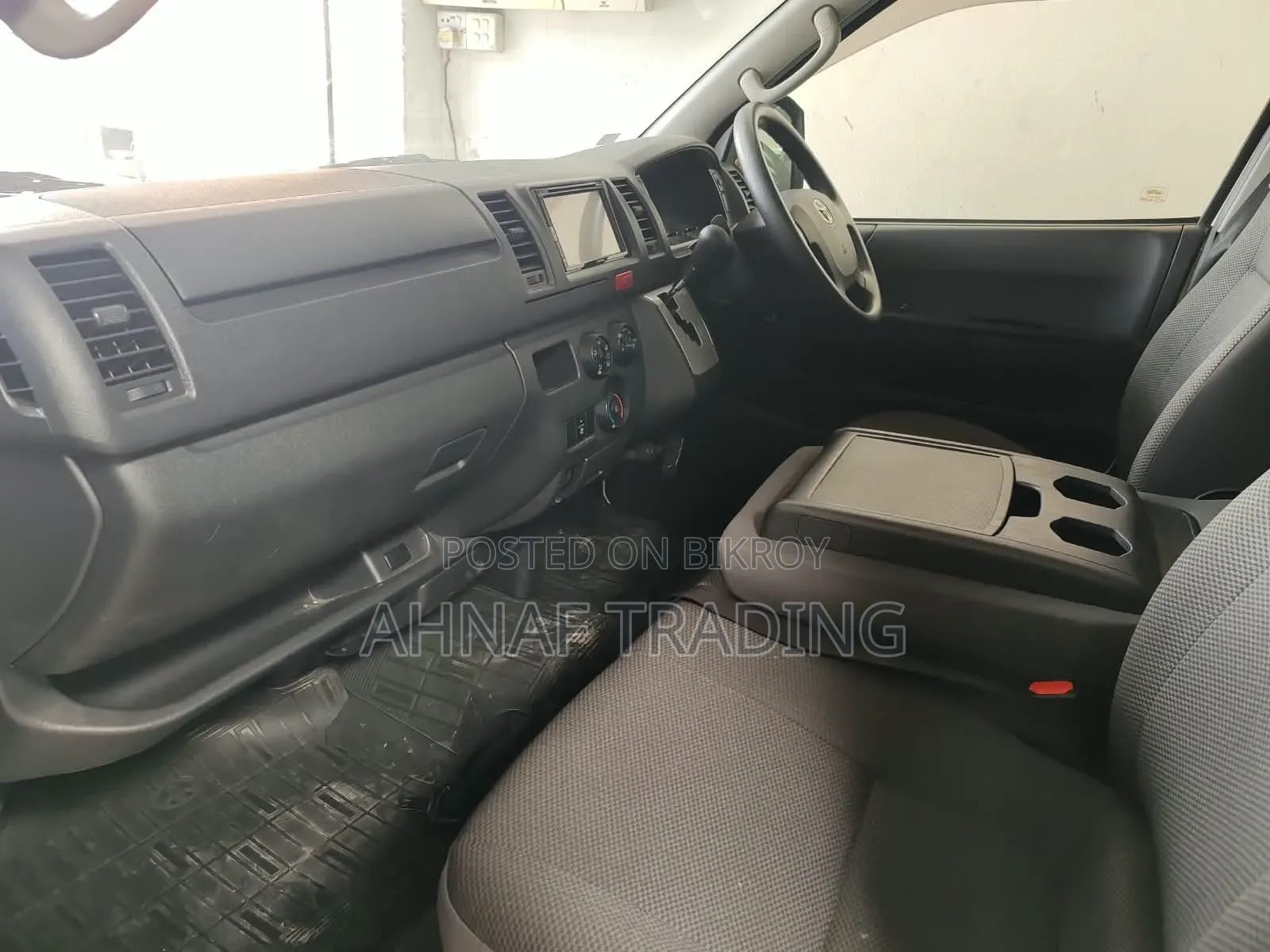 Toyota Noah 2020 Pearl