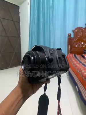 Canon 700d DSLR