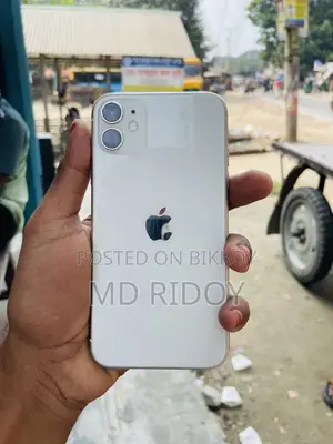 নতুন অ্যাপল আইফোন ১১ ৬৪ জিবি সাদা