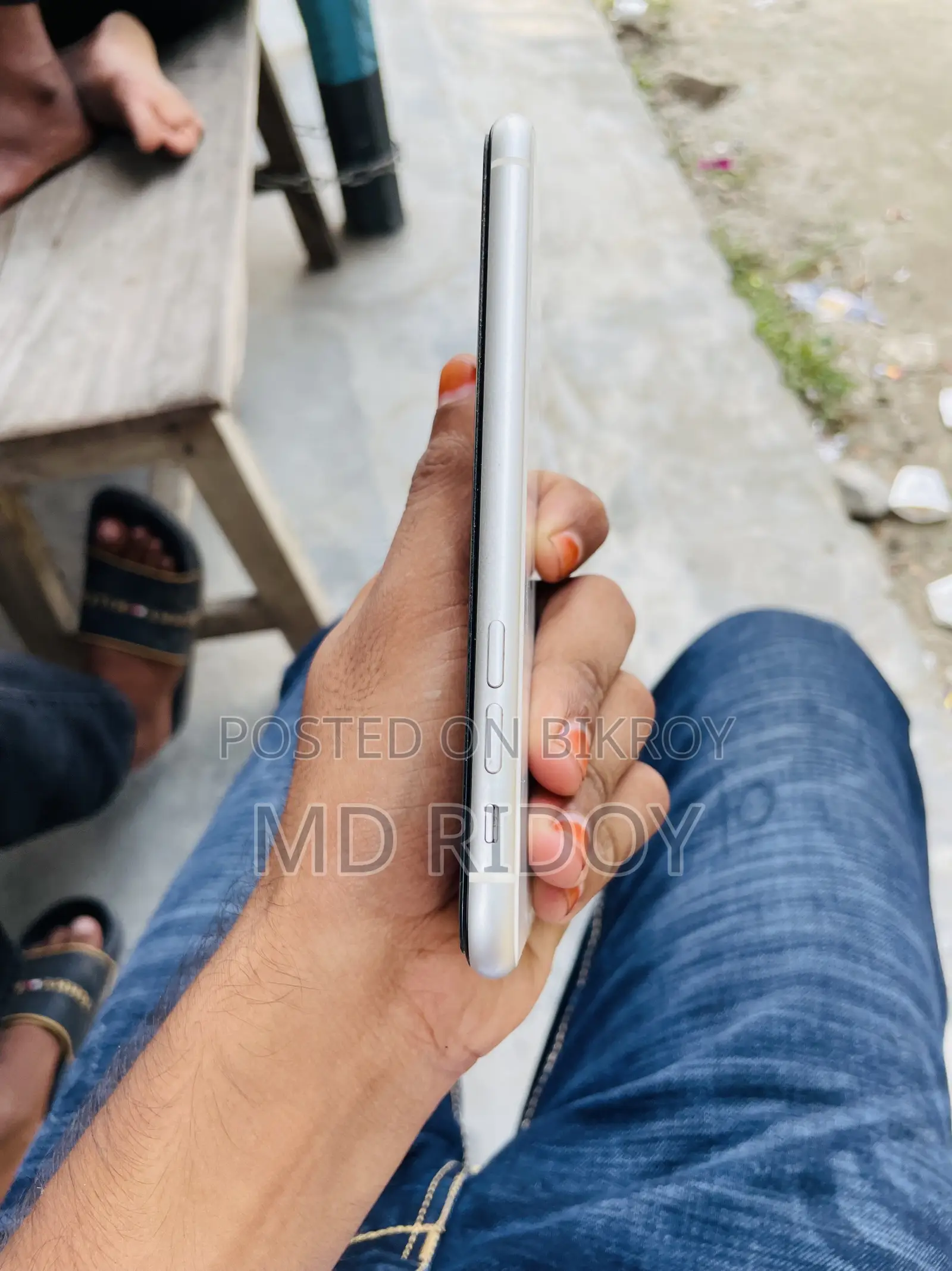 New Apple iPhone 11 64 GB White