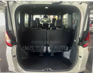 Toyota Noah 2024 Pearl