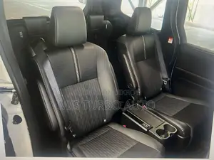 Toyota Noah 2024 Pearl