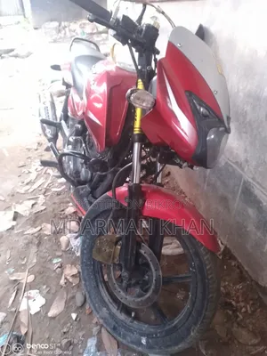 বাজাজ পালসার ১৫০ ২০১৮ লাল