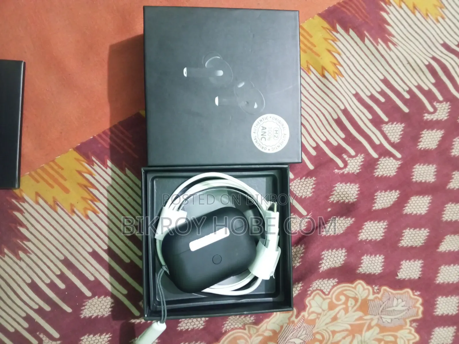 এয়ার বাডস প্রো ২ জেনারেশন মাত্র ৫ দিন ইউজ করা