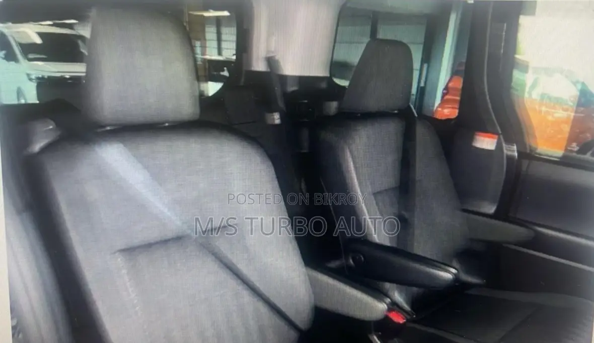 Toyota Noah 2022 Black