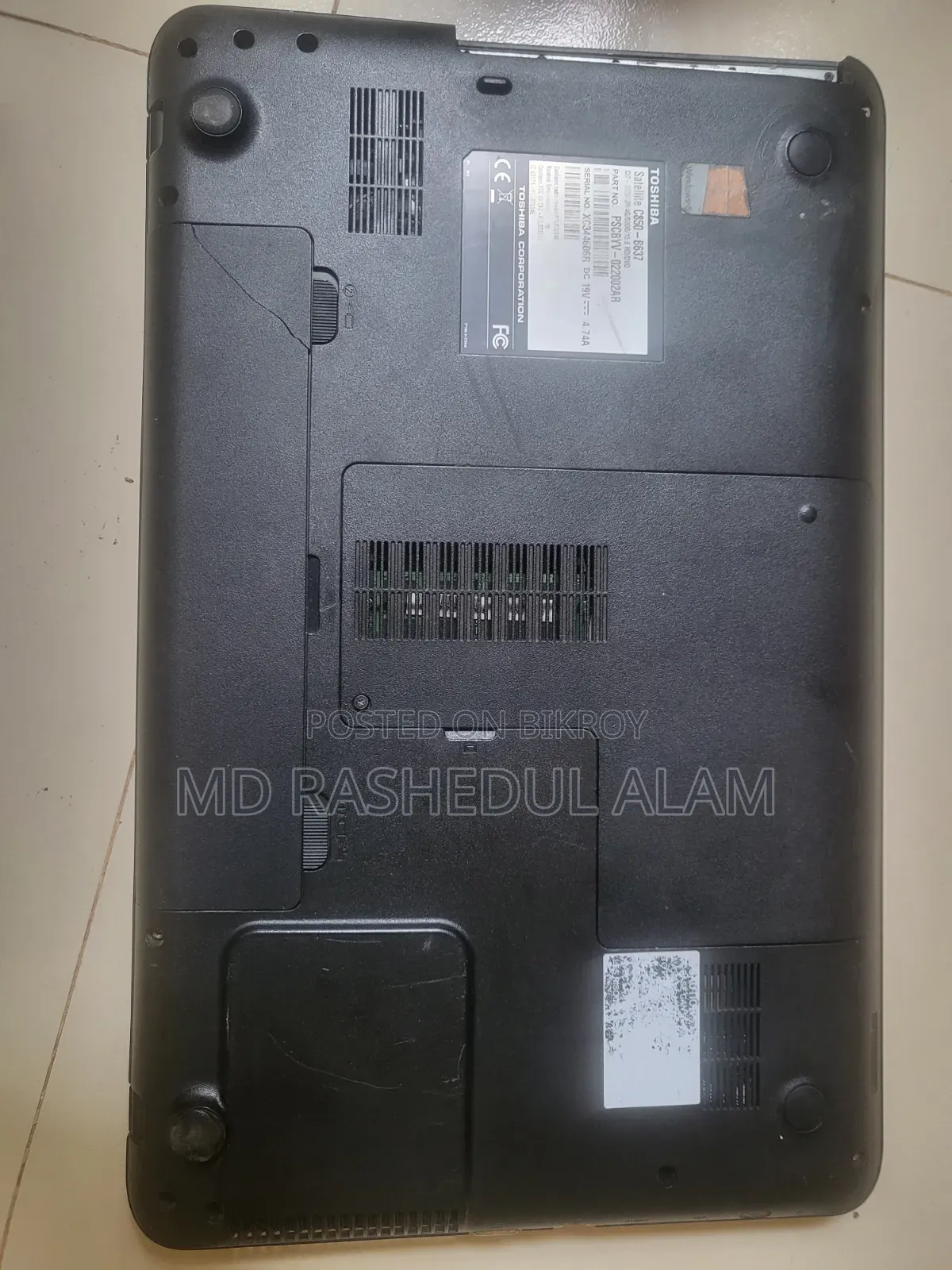 ল্যাপটপ তোশিবা স্যাটেলাইট C850 4GB ইন্টেল কোর আই৩ এইচিডি ১টি