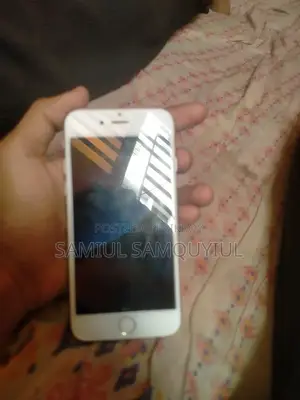 অ্যাপল আইফোন ৬এস ৬৪ জিবি সাদা