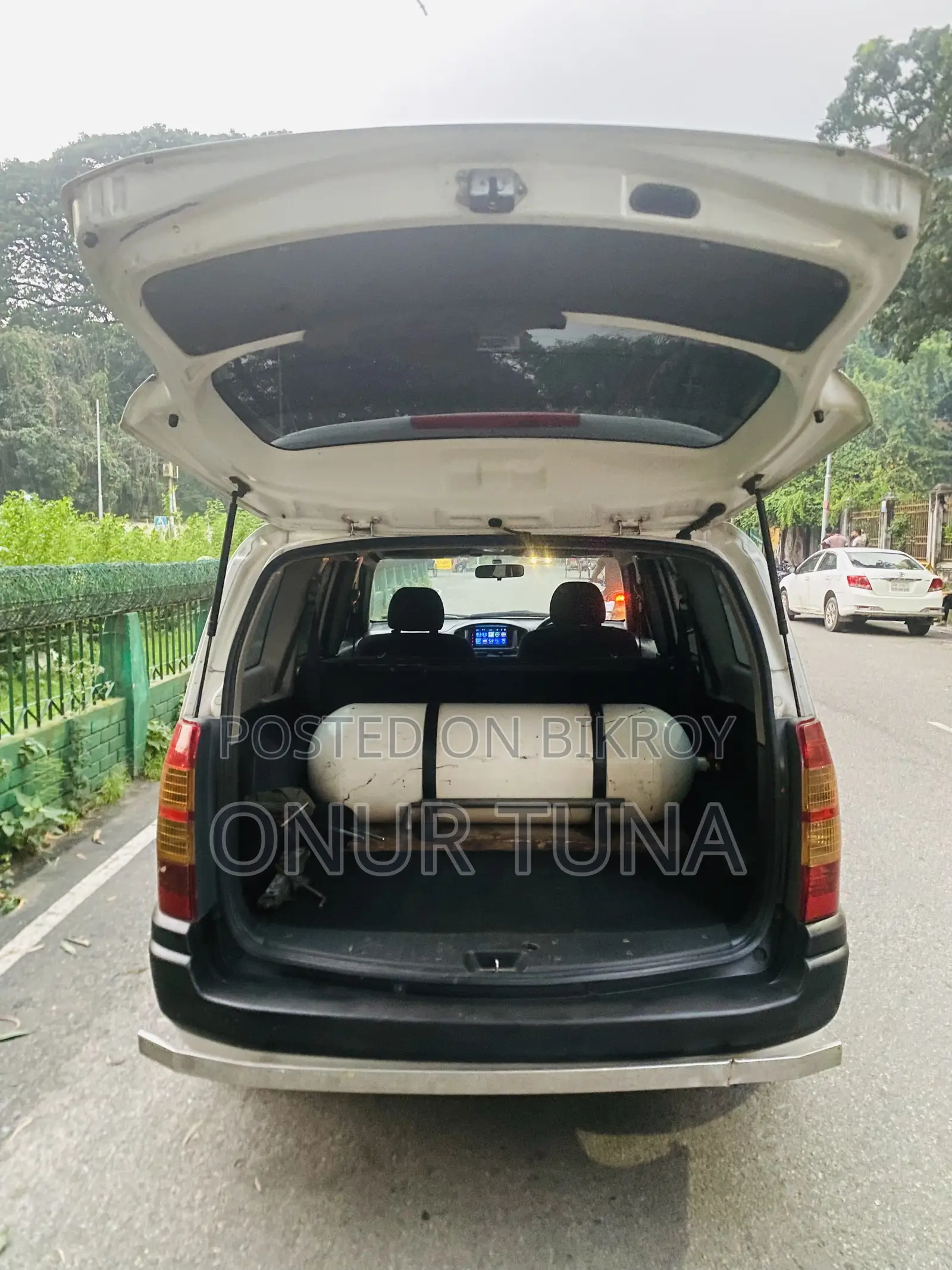 Toyota Succeed 2002 White