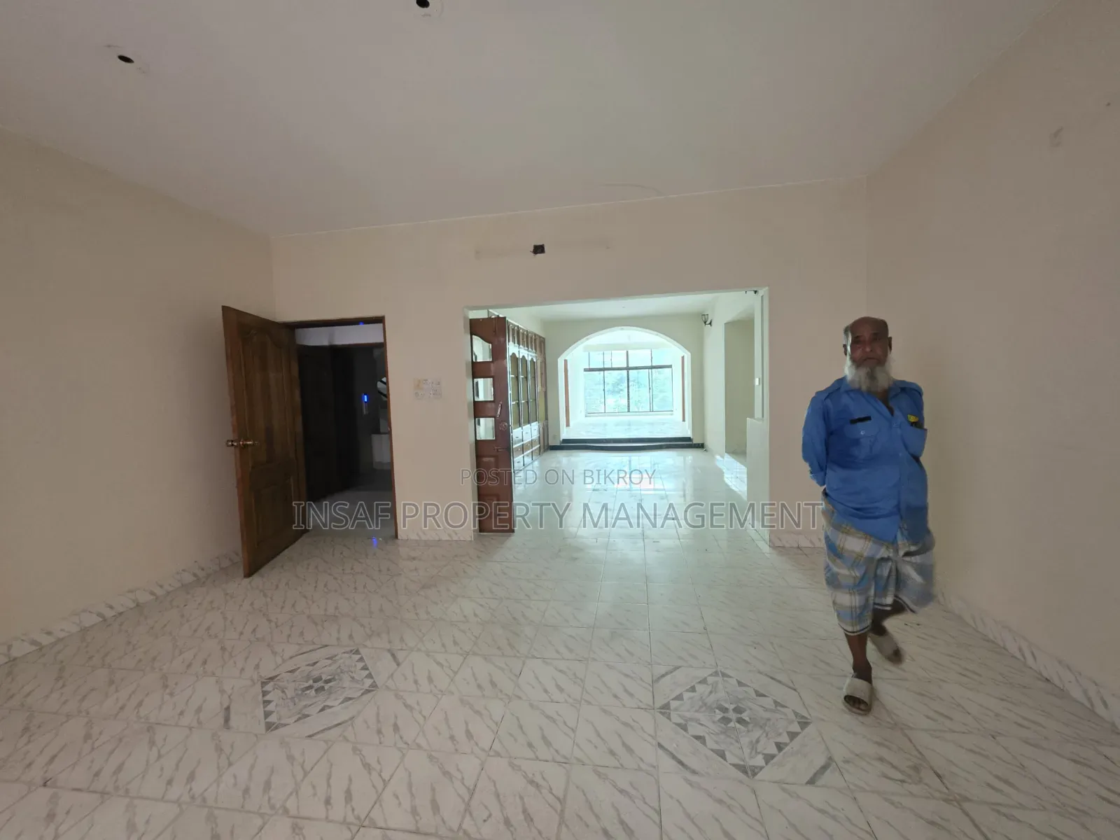 2800 SQFT Office Space Rent Baridhara DOHS Nice View