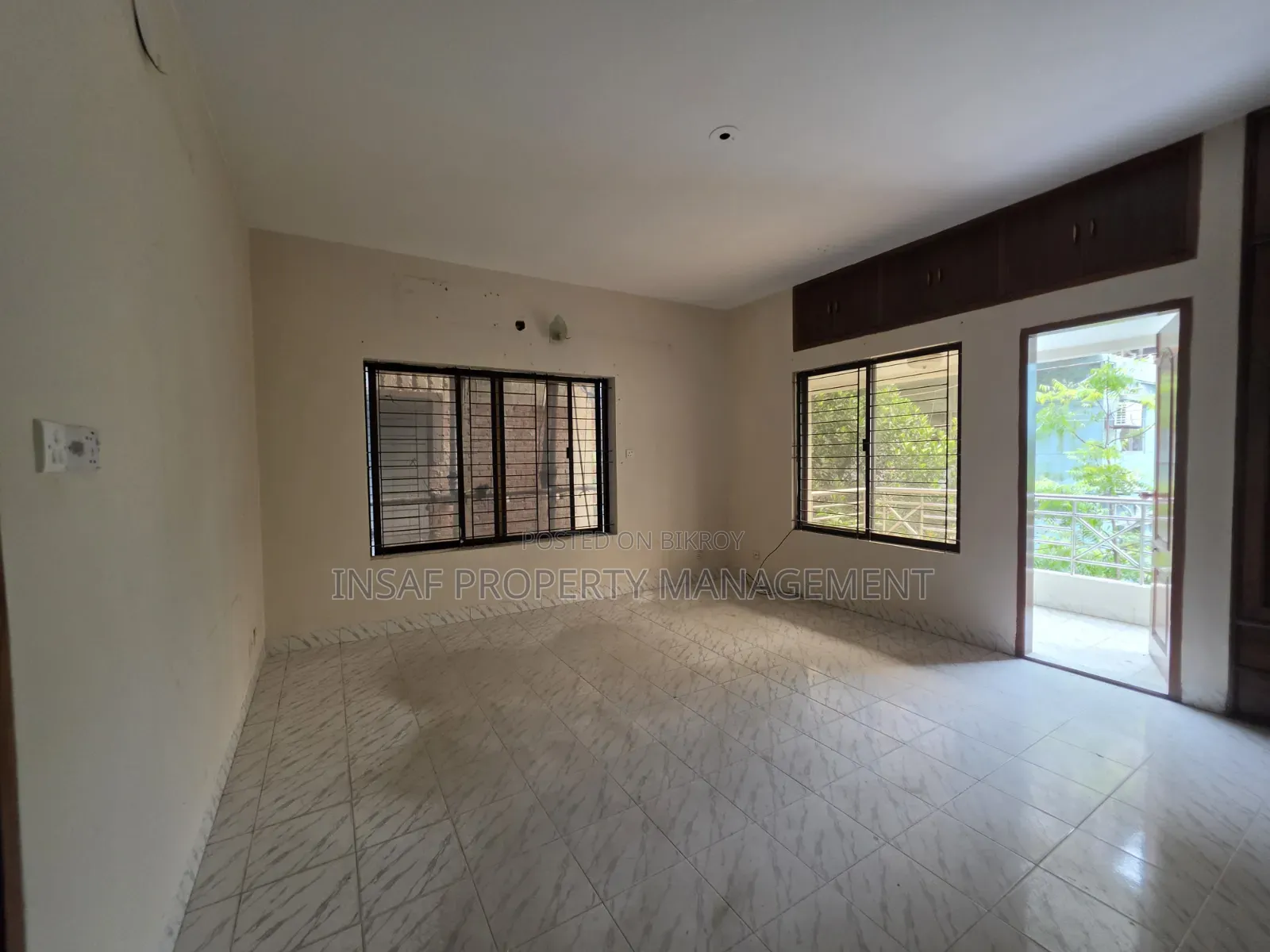 2800 SQFT Office Space Rent Baridhara DOHS Nice View