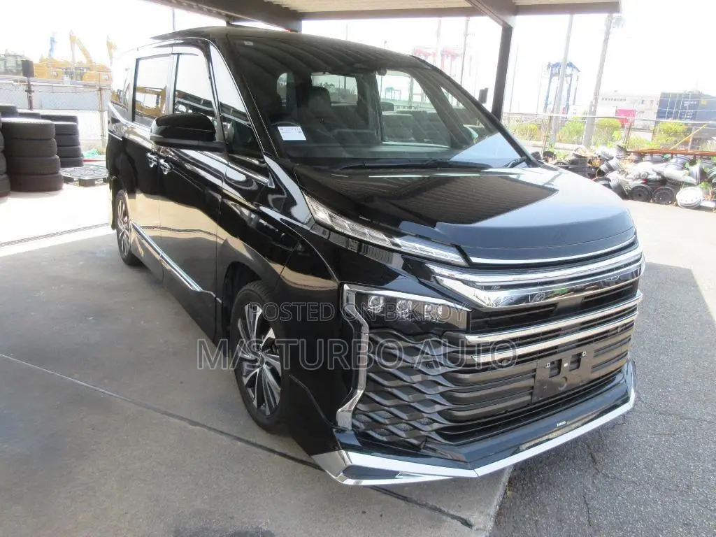 Toyota Voxy 2022 Black