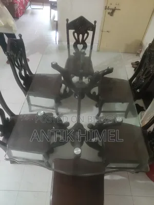 Dining Table + 6 Chairs