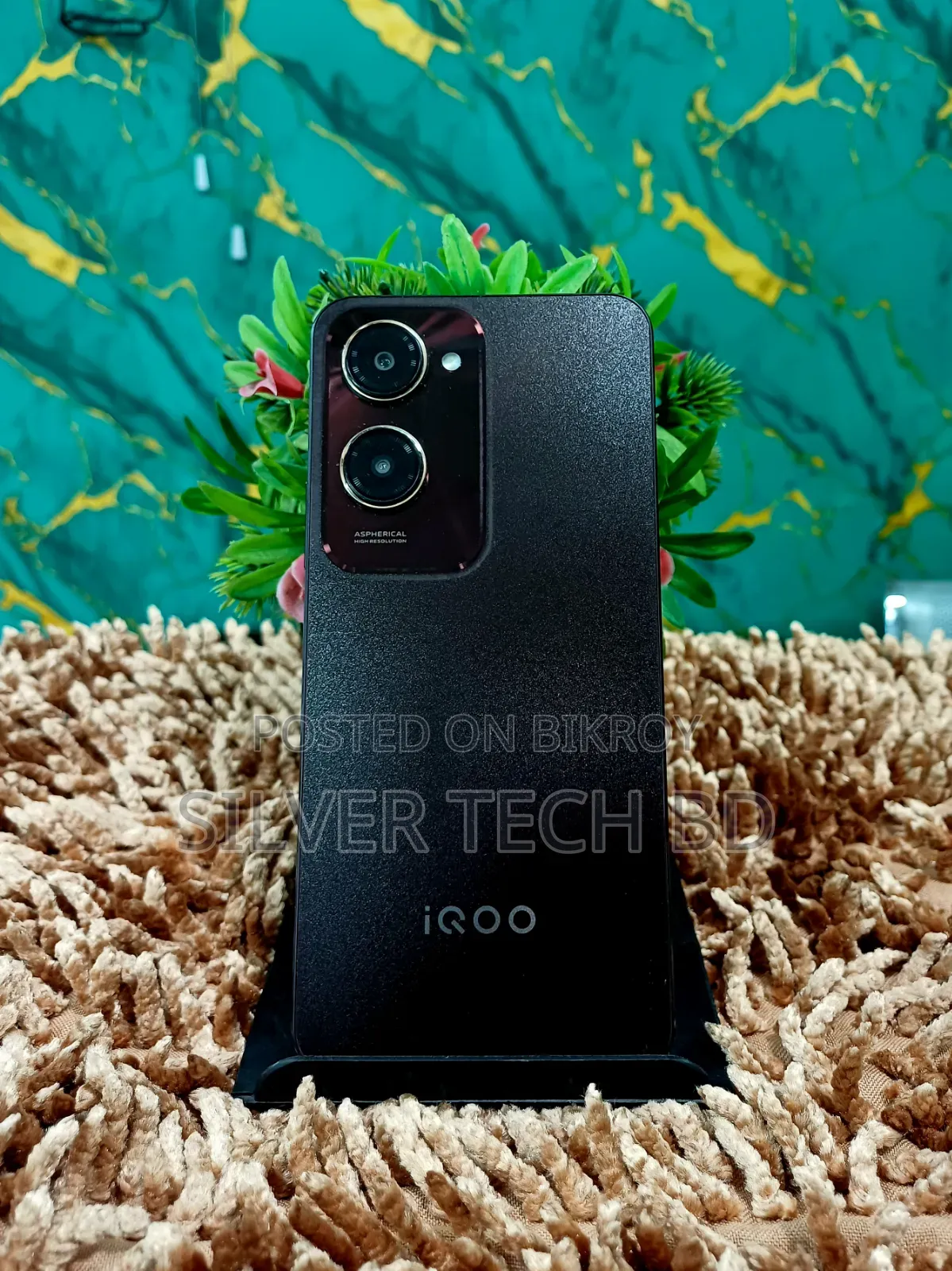 iQOO 128 GB