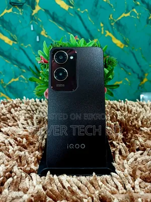iQOO 128 GB