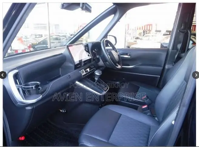 Toyota Noah 2022 Black