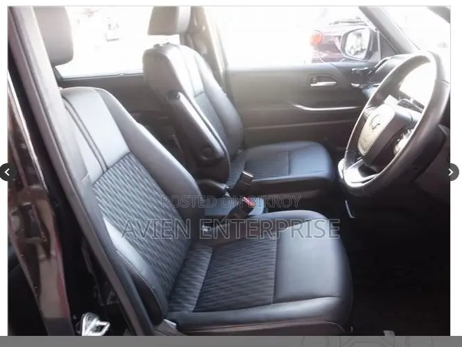 Toyota Noah 2022 Black